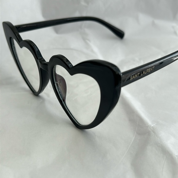 SAINT LAURENT Glasses
SL 181 LouLou Clear Heart Eyes Black - Picture 1 of 5